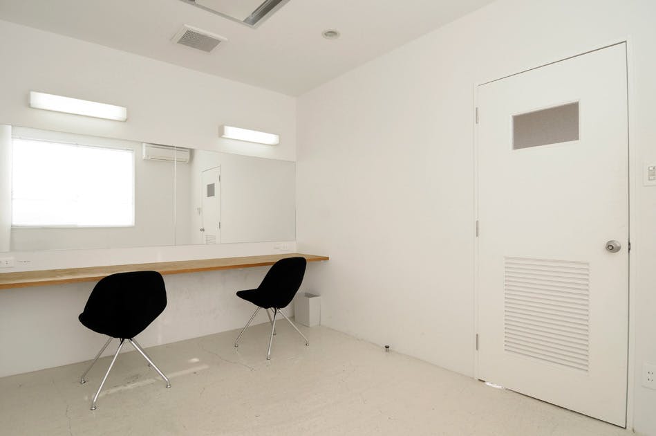 【学芸大学駅15分】倉庫をリノベーションしたロフトのスタジオ