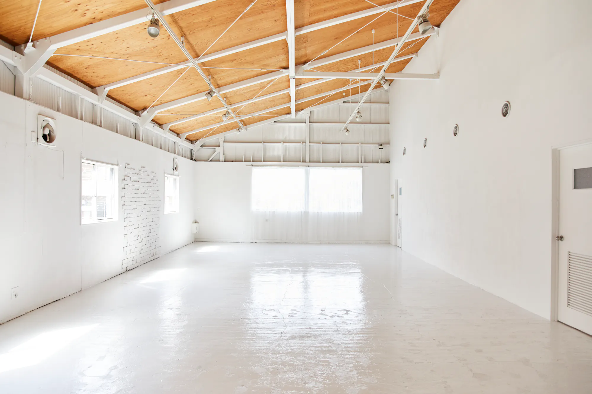 【学芸大学駅15分】倉庫をリノベーションしたロフトのスタジオ