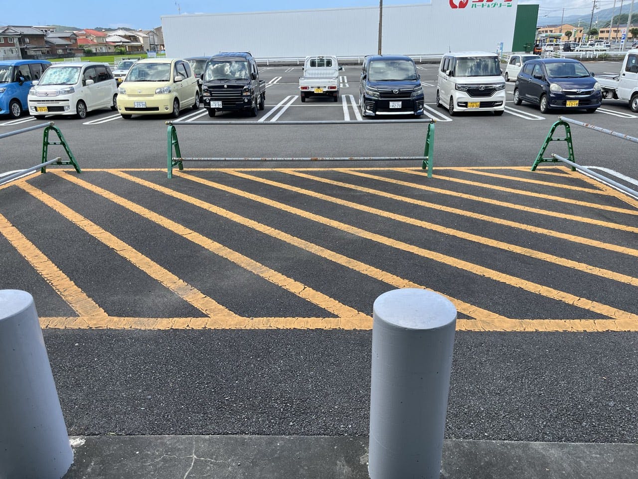 【ダイナム高知宿毛店】キッチンカーに最適なアミューズメント施設のイベントスペース(店舗駐車場)