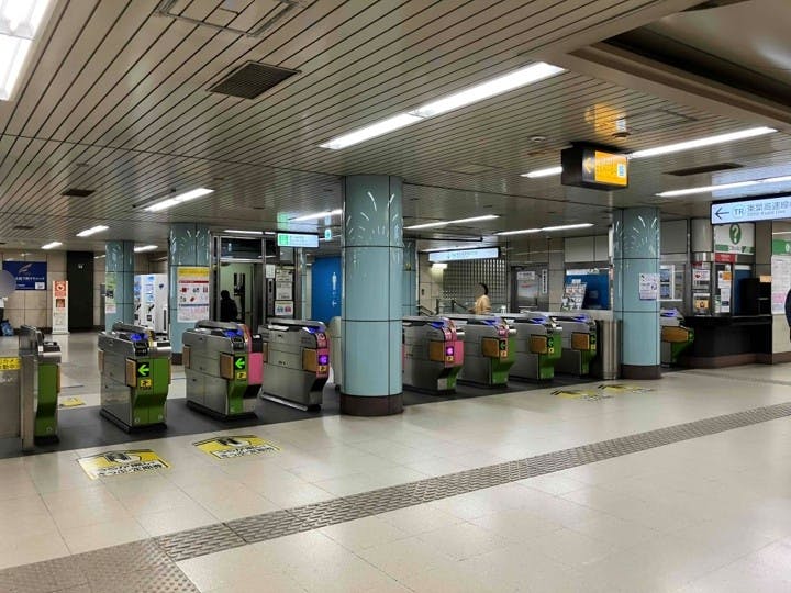 【北習志野駅】プロモーションや食物販に最適な人流の多い改札前スペース