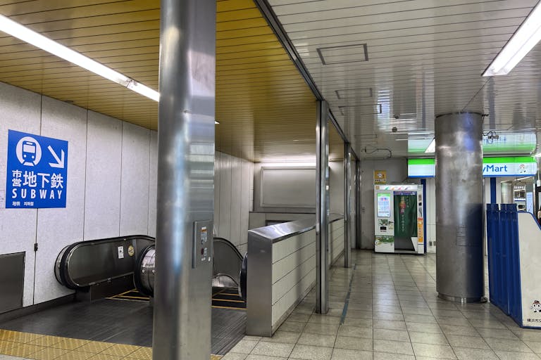 【横浜市営地下鉄ブルーライン戸塚駅】各種プロモーションや物販、食物販のポップアップストアに最適な人通りの多い改札外イベントスペースの画像7