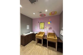 【イオンモール新小松】モール内広告 授乳室