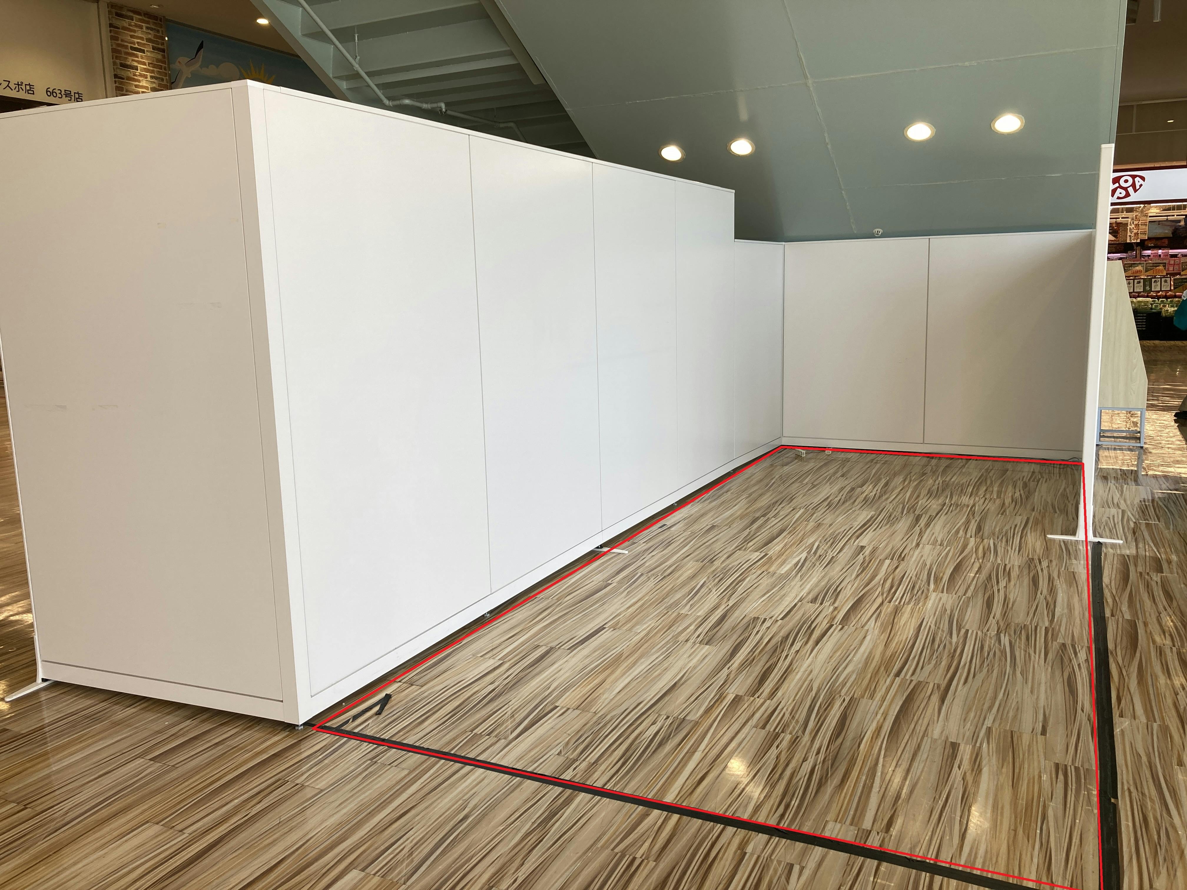 【浜松プラザフレスポ】 PRや物販利用に適した1Fエスカレーター下のイベントスペースの画像