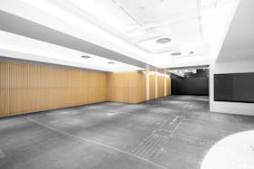 【銀座駅6分】数寄屋橋交差点すぐの路面にあるプロモーションに最適なレンタルスペース(一部貸しA)