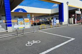 【サンデー十和田店】屋外駐車場 キッチンカーの出店に最適なホームセンター内駐車場の屋外イベントスペース