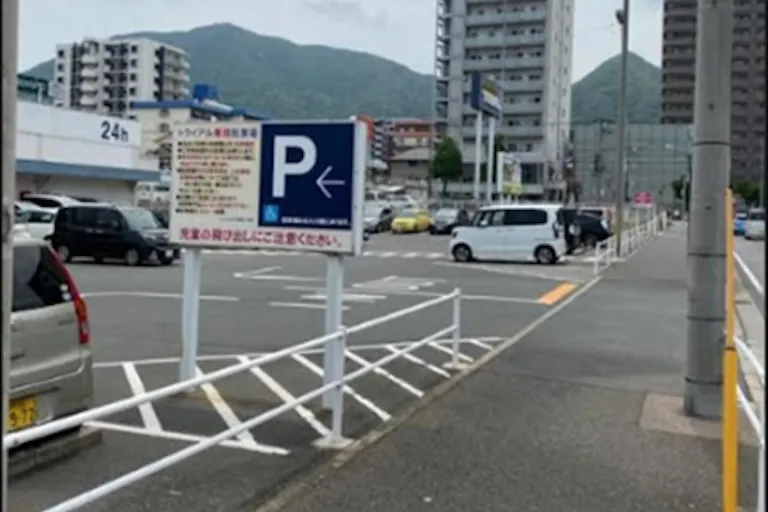 【スーパーセンタートライアル門司店】キッチンカー(調理営業)出店限定/屋外スペース(電源が使いやすくなりました!)の画像4