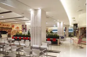 【イオンモール甲府昭和】モール内広告 フードフォレストテーブルシール