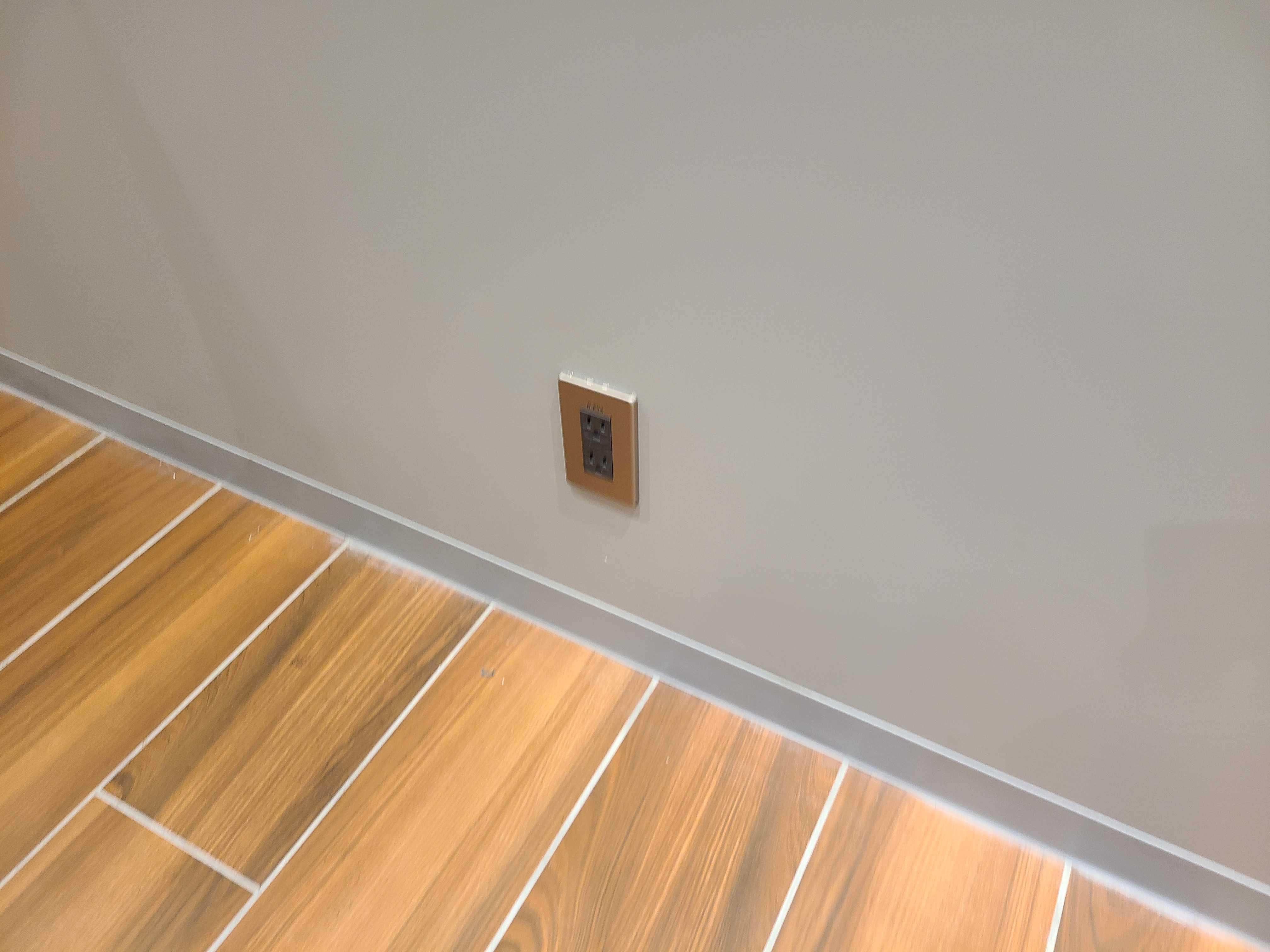 電源は2か所にございます。