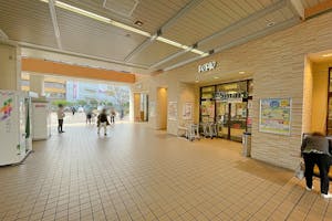 【ペリエ稲毛海岸】スイーツ等の食系ポップアップストアに最適なJR稲毛海岸駅改札正面にあるスペース