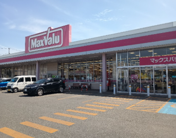 【マックスバリュ三沢大町店】お野菜売場側入口横駐車スペース キッチンカー出店に最適なスーパー店外催事イベントスペース