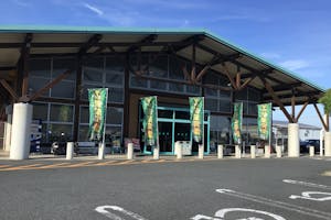 【ダイナム玉野店】キッチンカーやプロモーションに最適なアミューズメント施設のイベントスペース(出入口右)