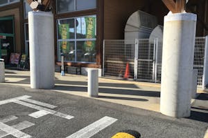 【ダイナム玉野店】キッチンカーやプロモーションに最適なアミューズメント施設のイベントスペース(出入口右)