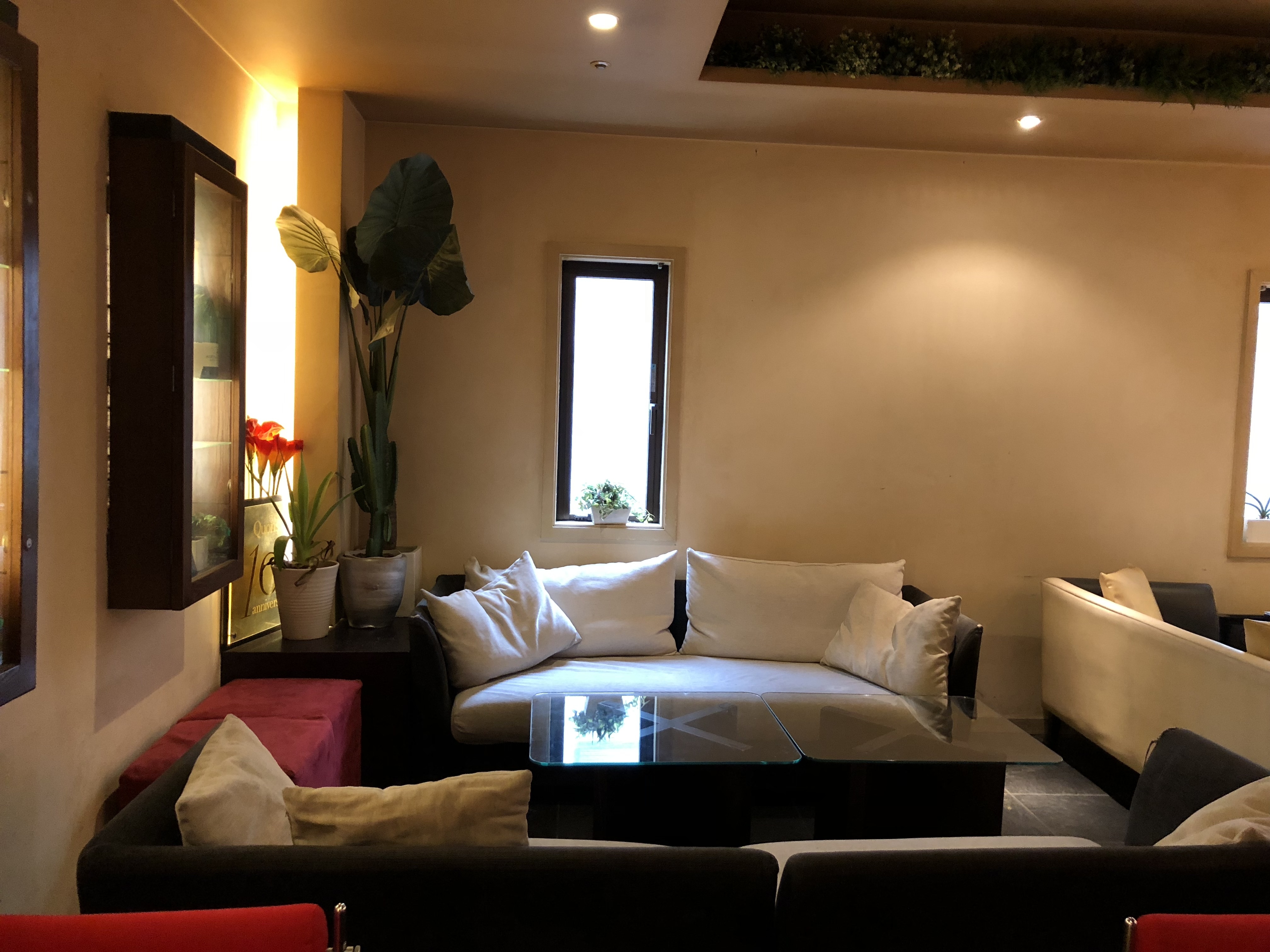 ラウンドテーブルもございます