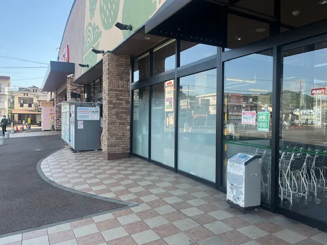【フレスタ北吉津店】プロモーションイベントに利用可能な軒下スペース