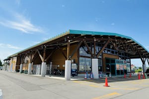 【ダイナム名寄店】キッチンカーやプロモーションに最適なアミューズメント施設のイベントスペース(駐車場)