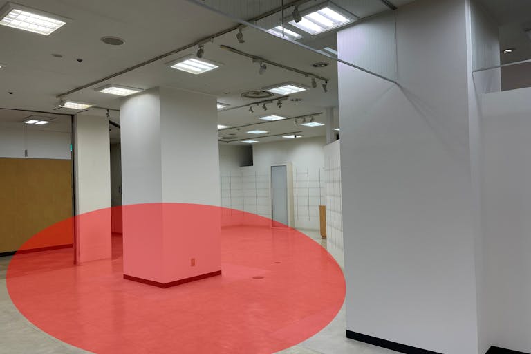 【パティオ本八幡】ファッション・アパレル関連のポップアップストアやプロモーションイベントに最適な地域密着型商業施設の1階にあるエスカレーター横のイベントスペースの画像2