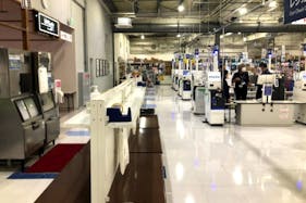 【スーパーセンタートライアル飯塚店】【店舗入口前】食物販の出店が可能なトライアルマルシェ(キッチンカー/テント・スペース)A