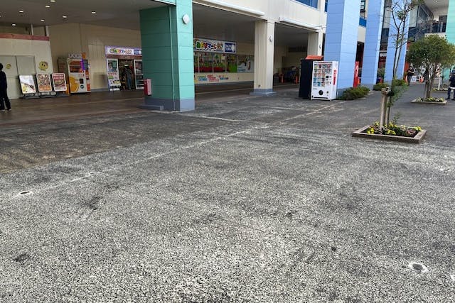 【OSC湘南シティ】ポップアップストアやセールスプロモーションに最適な商業施設の屋外にある広さ300㎡の人通りの多いイベントスペース(オープンモール①)