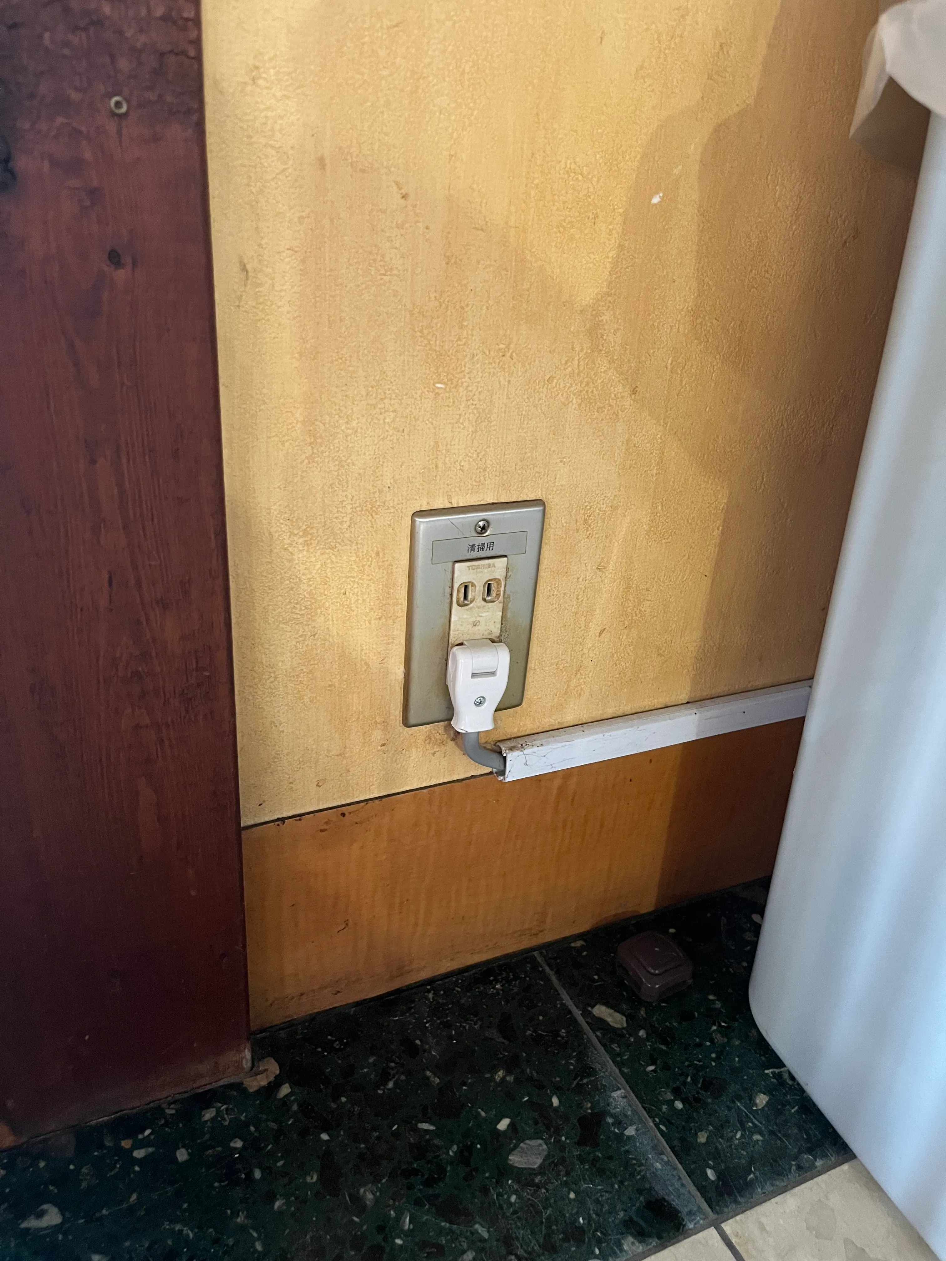 【ダイナム鹿児島指宿店ゆったり館】キッチンカー出店やプロモーションイベントに最適なアミューズメント施設のイベントスペース(めん六や側)