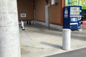 【ダイナム長野茅野店ゆったり館】物販や各種プロモーションイベントでの出店に最適なアミューズメント施設のイベントスペース(喫煙所横)