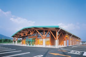 【ダイナム長野茅野店ゆったり館】物販や各種プロモーションイベントでの出店に最適なアミューズメント施設のイベントスペース(喫煙所横)