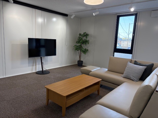 【静岡県浜松市】自主企画マルシェやワークショップに最適なお手頃価格のレンタルスペース「Living」／敷地全体の貸切イベント開催も可能！