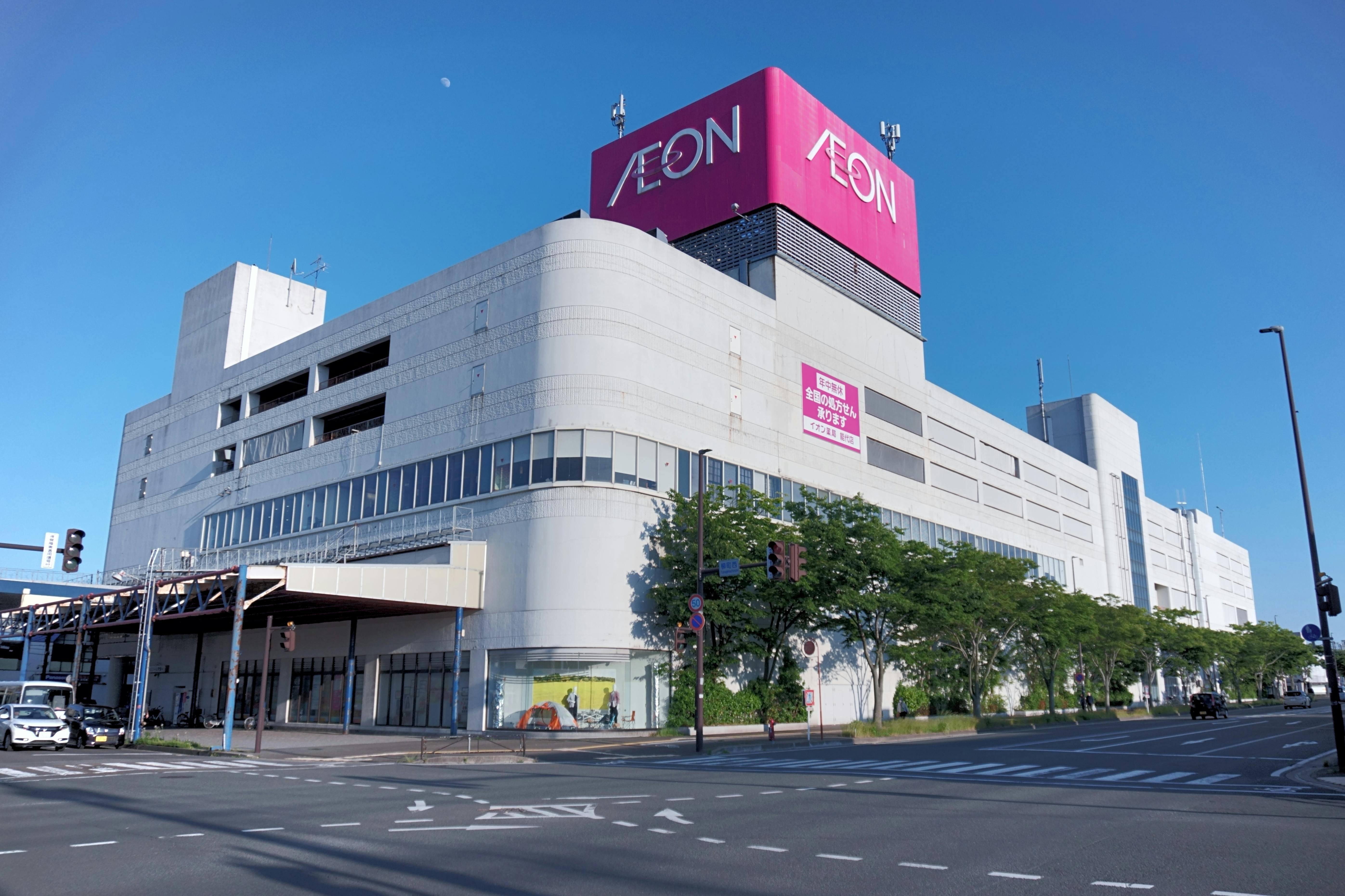 【イオン能代店】プロモーションイベントや各種物販に最適な人通りの多い1階食品売り場入口付近のイベントスペース