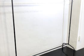 【表参道駅8分】撮影スタジオや展示会などに最適な白を貴重とした天高なレンタルスペース