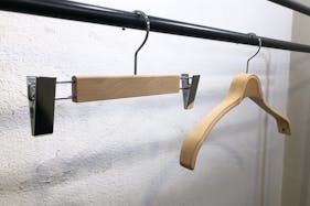 【表参道駅8分】撮影スタジオや展示会などに最適な白を貴重とした天高なレンタルスペース