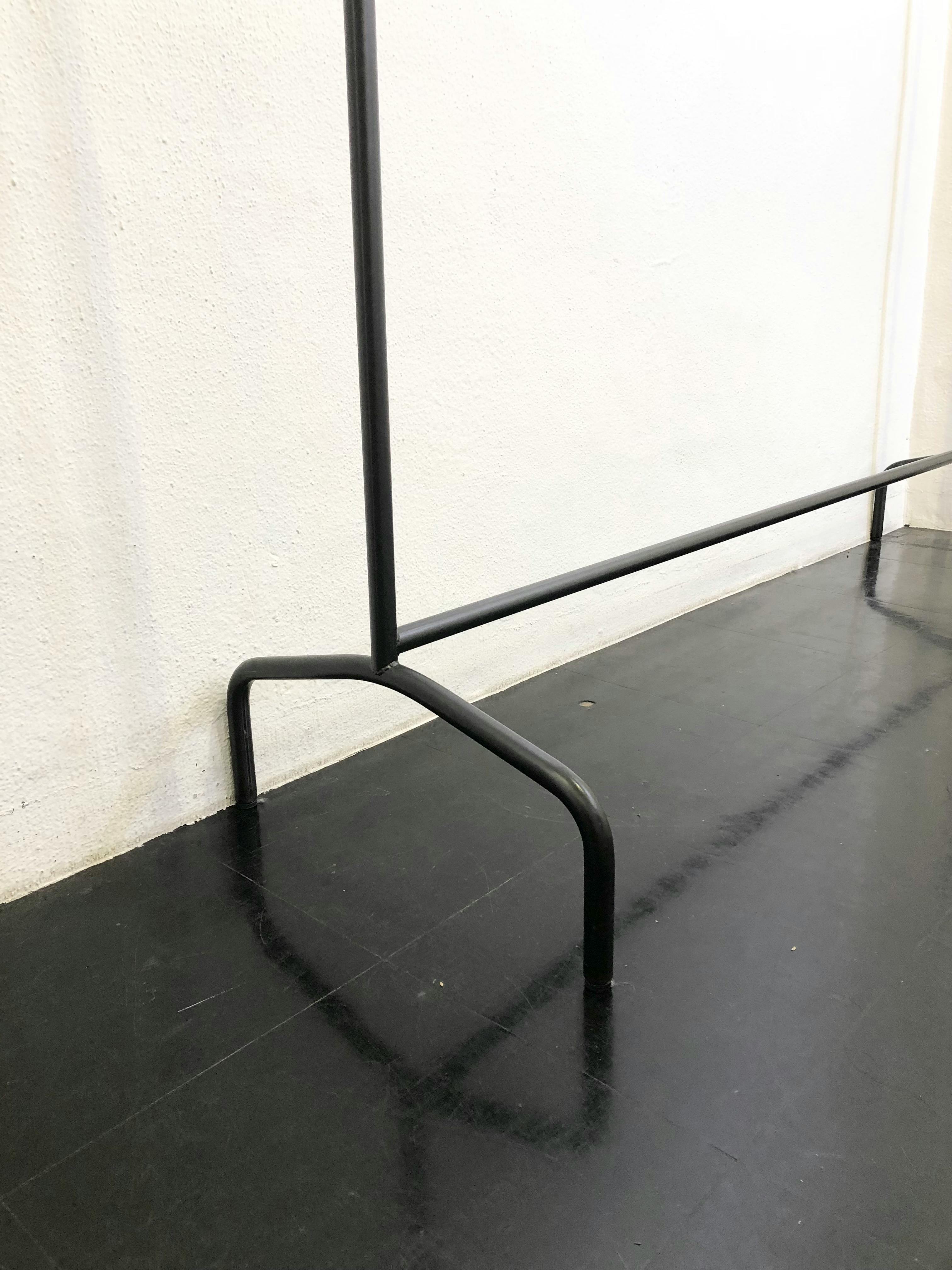 【表参道駅8分】撮影スタジオや展示会などに最適な白を貴重とした天高なレンタルスペース