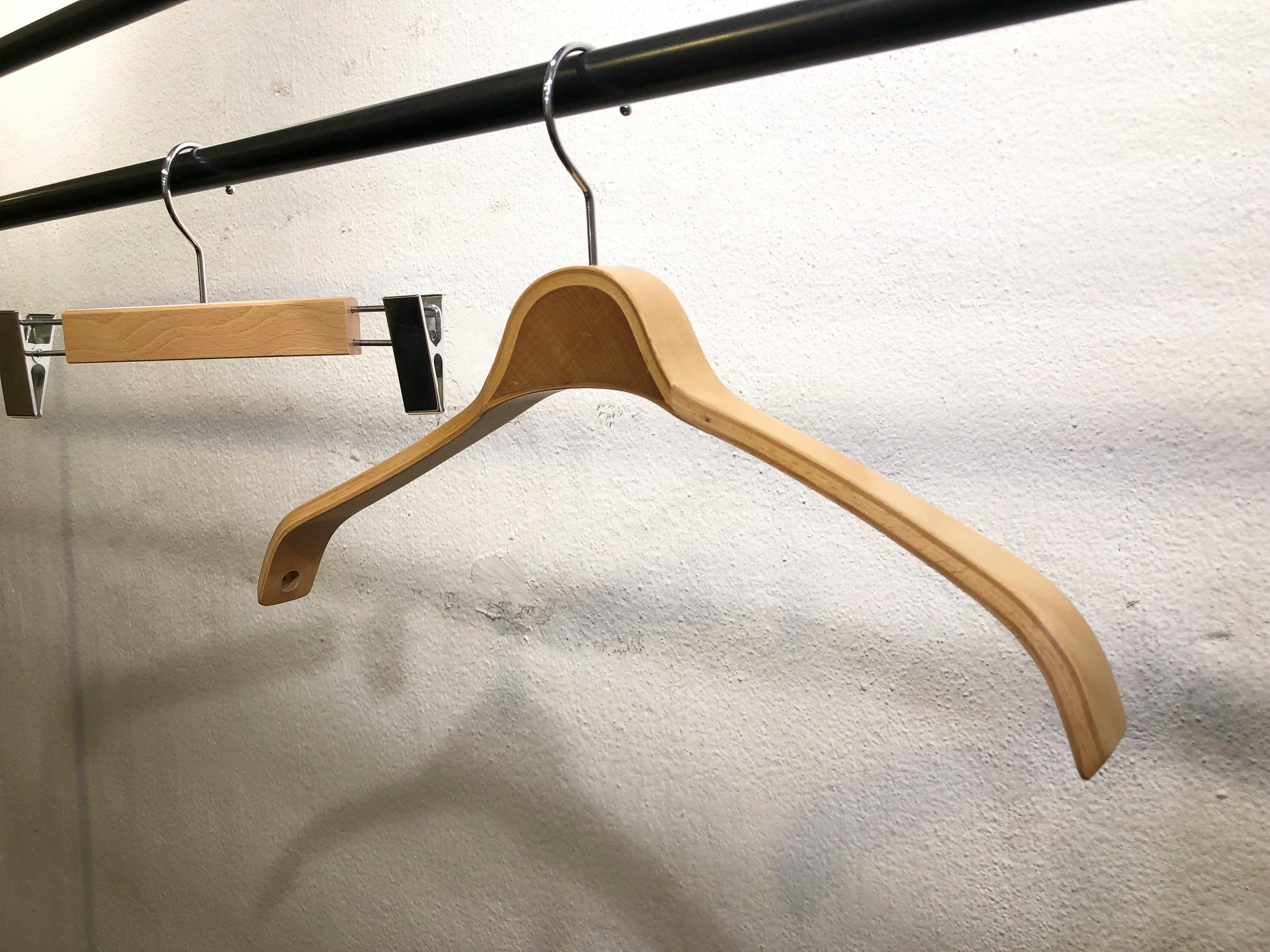 【表参道駅8分】撮影スタジオや展示会などに最適な白を貴重とした天高なレンタルスペース