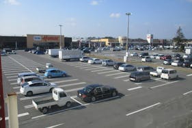 【ヨークタウン坂東】キッチンカーやPRや物販利用に適したTSUTAYA前の駐車場②スペース