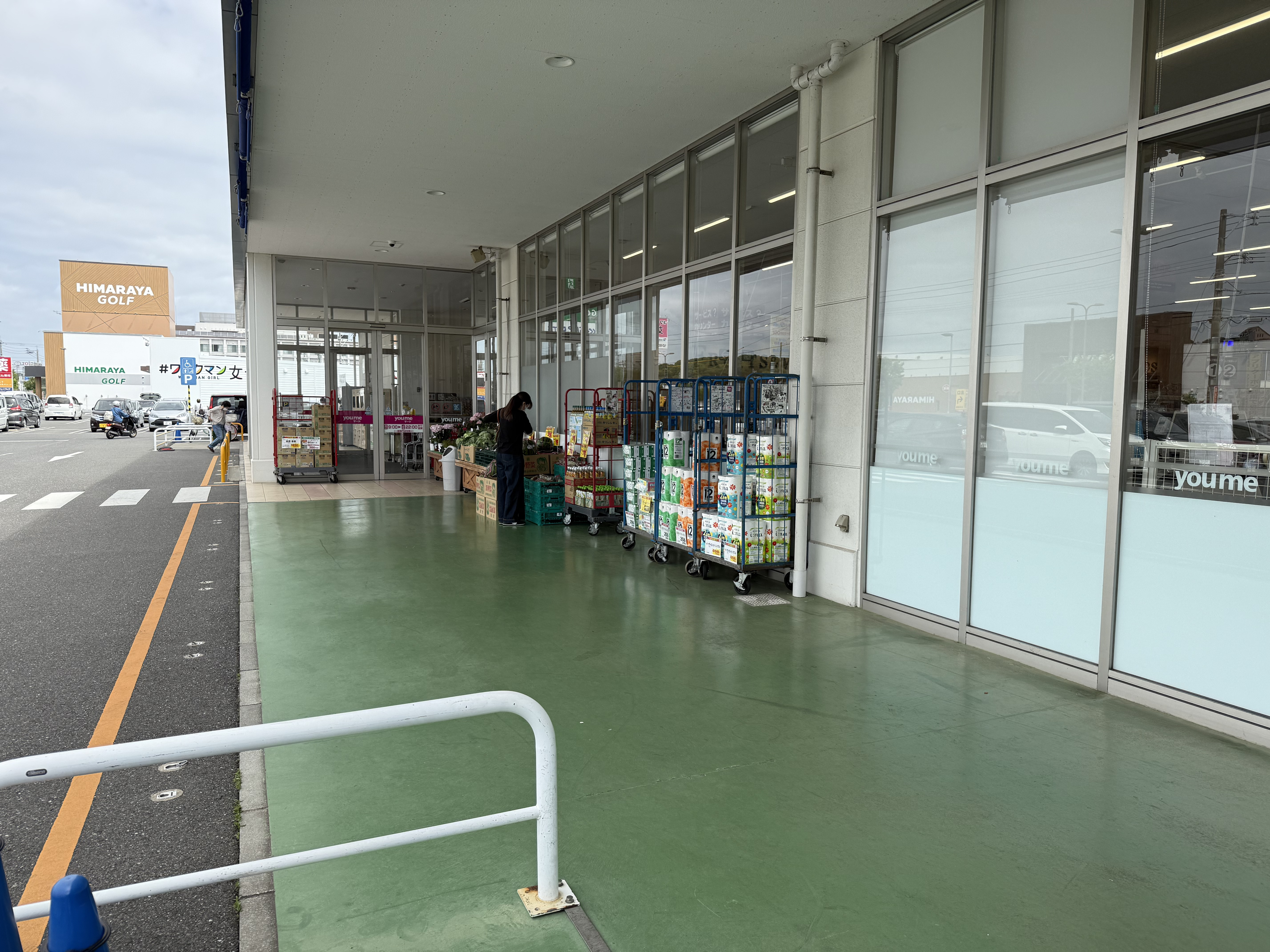 【ゆめマート 永犬丸】屋外軒先　物販のポップアップストアや販促プロモーションにおすすめな催事イベントスペース