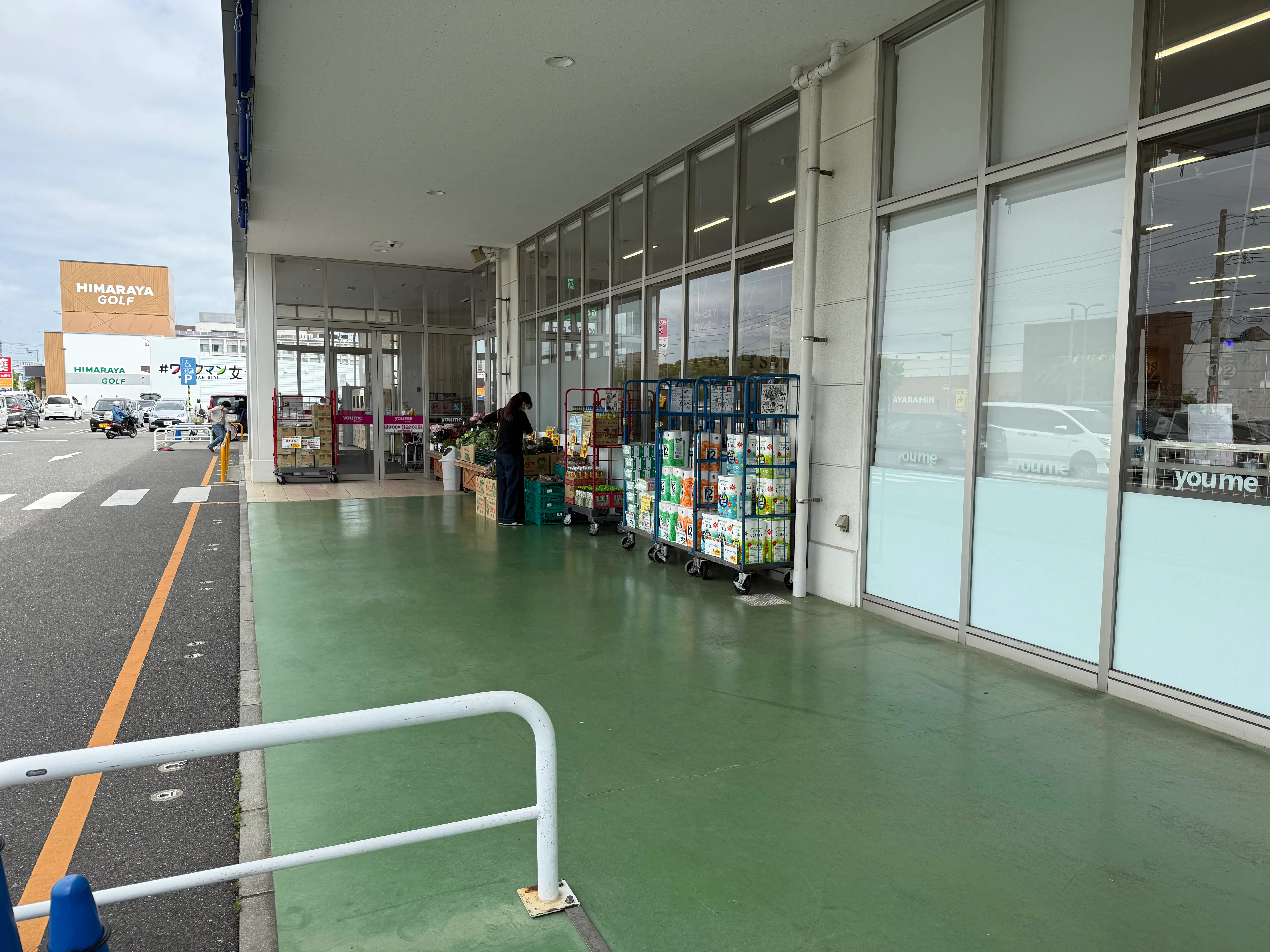 【ゆめマート 永犬丸】屋外軒先 物販のポップアップストアや販促プロモーションにおすすめな催事イベントスペース