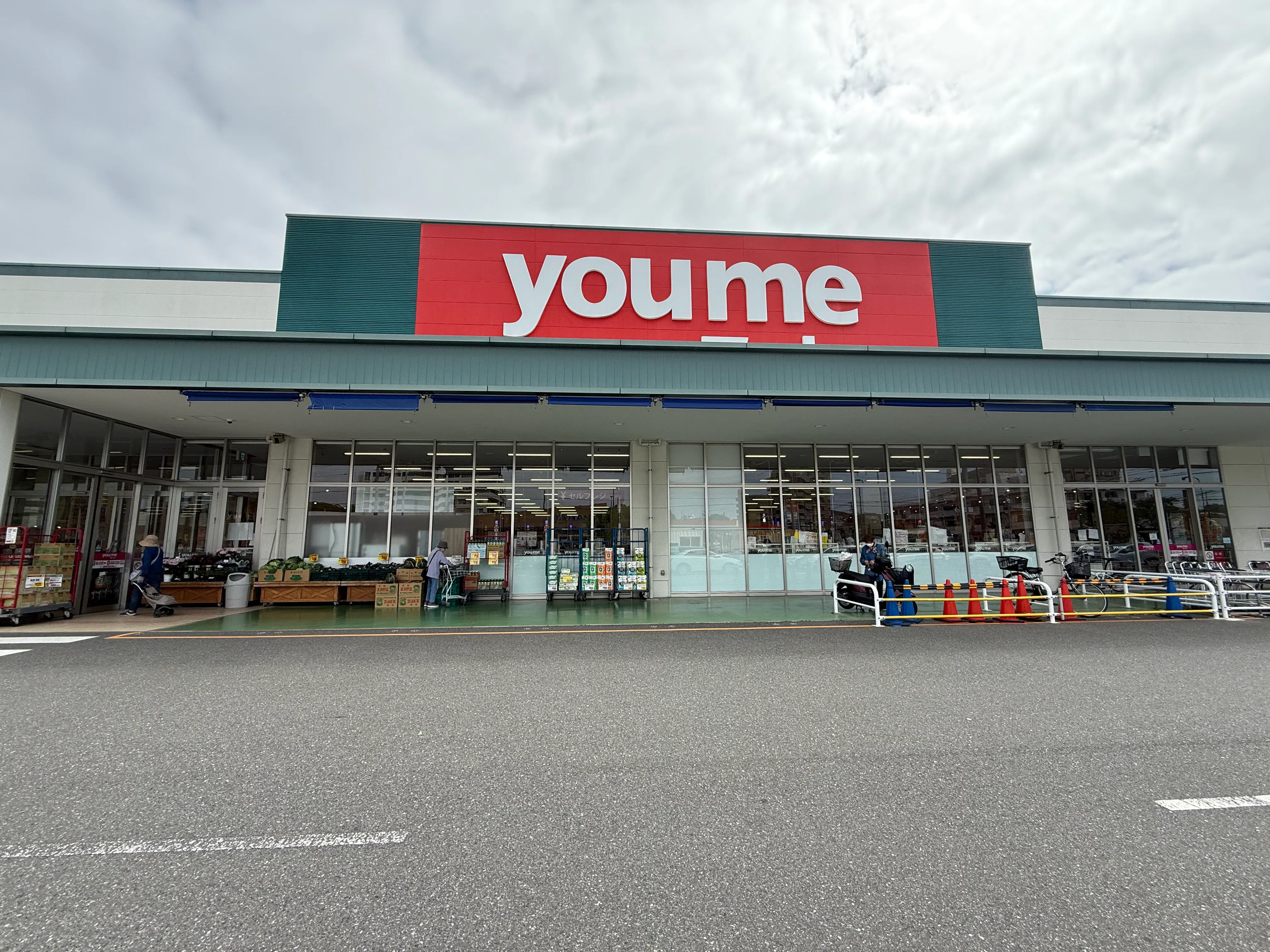 【ゆめマート 永犬丸】屋外軒先 物販のポップアップストアや販促プロモーションにおすすめな催事イベントスペース