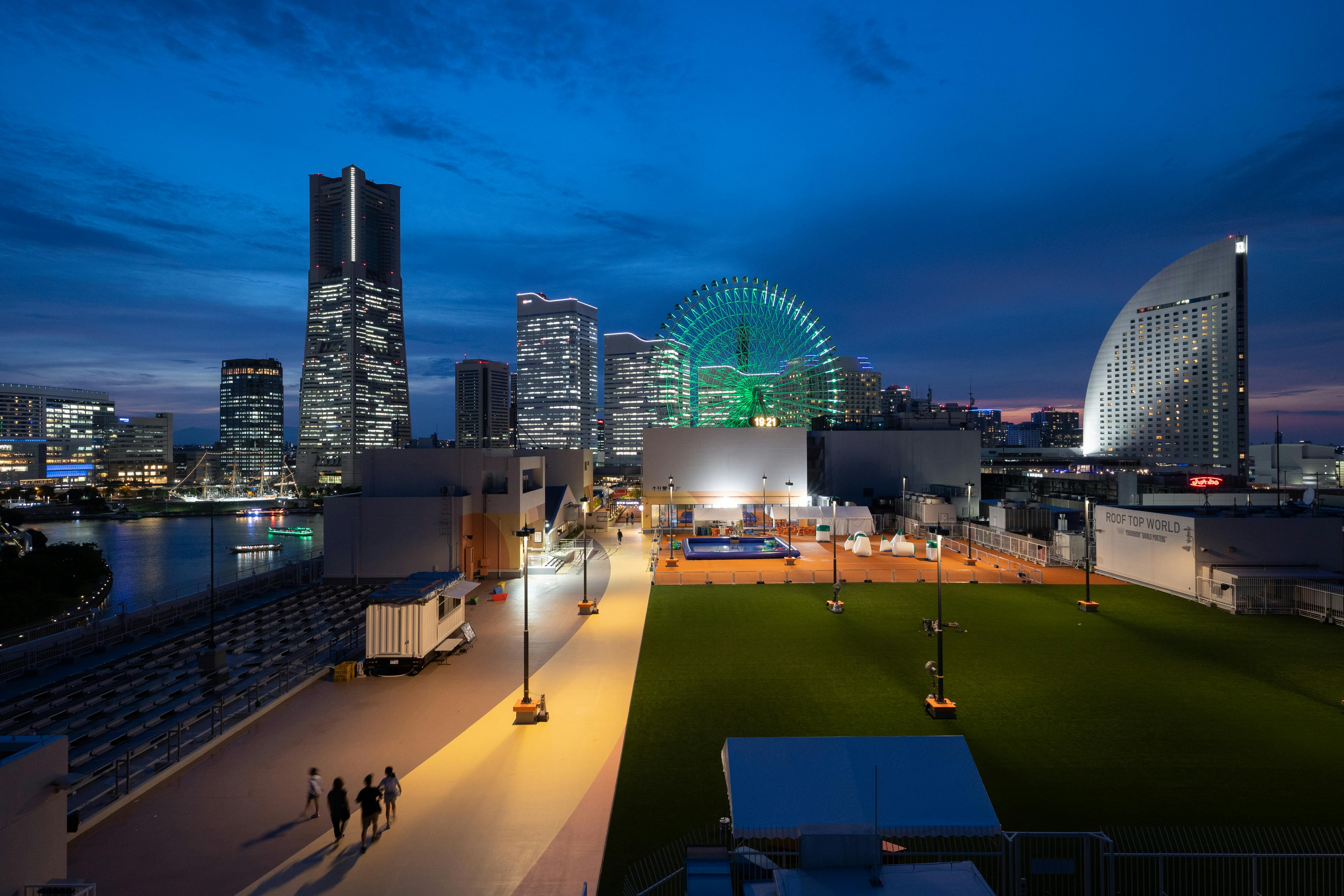 【横浜ワールドポーターズ】【マーケット広場】屋上ルーフトップワールド