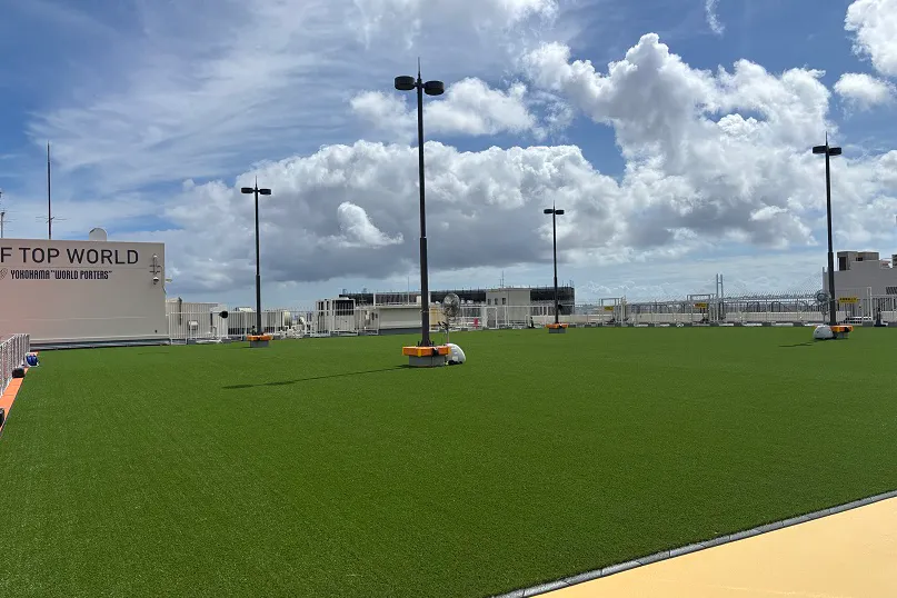 【横浜ワールドポーターズ】【マーケット広場】屋上ルーフトップワールド