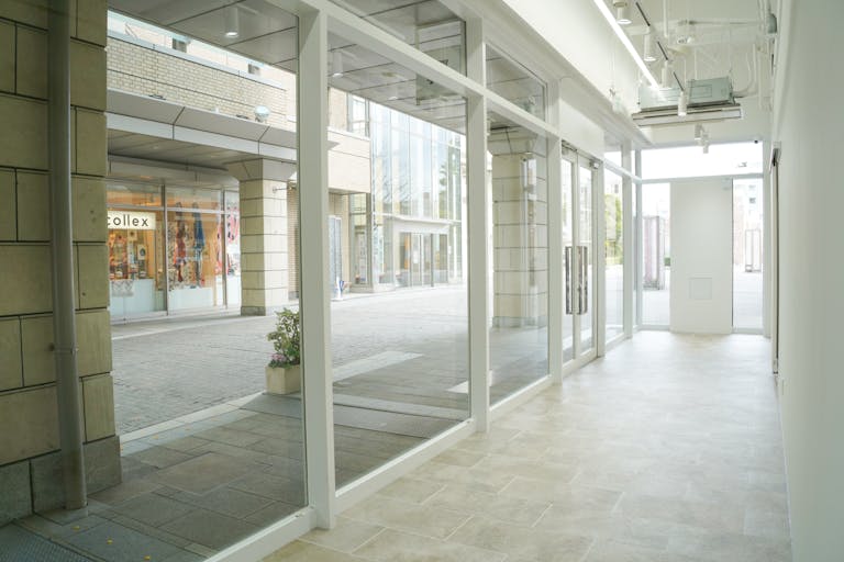 【代官山駅1分|Space A】テストマーケティング、展示会、観光PR、ポップアップストアに最適な代官山アドレス内にある天井高3.8mの路面スペースの画像2