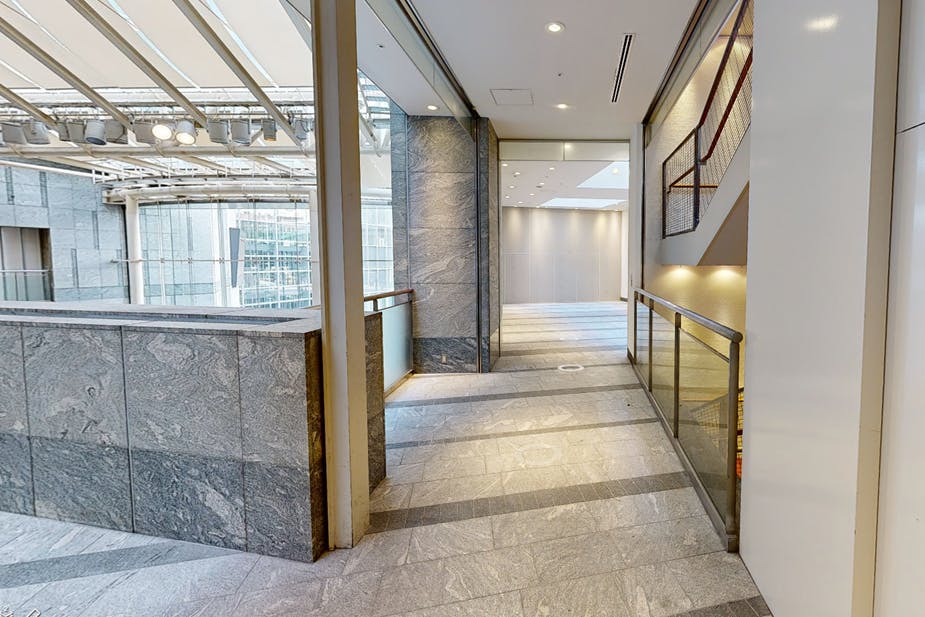 【カレッタ汐留】招待制の展示会やワークショップ等に最適な複合施設内2階にあるスペース