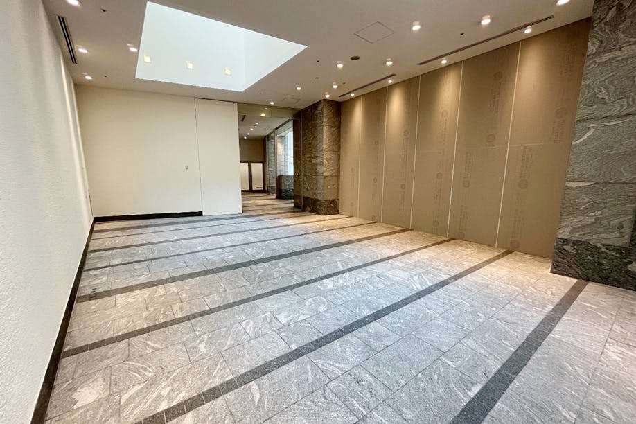 【カレッタ汐留】招待制の展示会やワークショップ等に最適な複合施設内2階にあるスペース