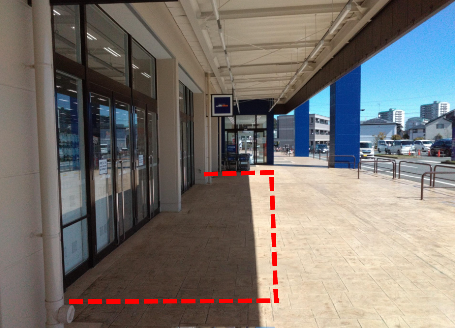 【ミスターマックス おゆみ野店】ミスターマックス側モール下 販促プロモーションや物販用途に最適な総合ディスカウントストアの催事イベントスペース