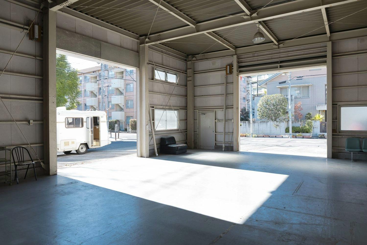 【新江古田駅7分】延床115㎡と75㎡(4月より)天高5mの倉庫イベントスペース|展示会やギャラリーに最適