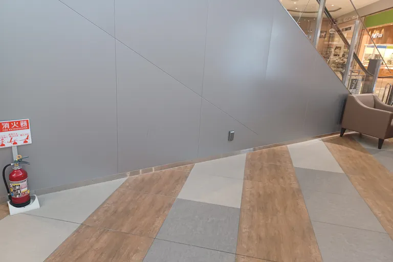 【イオンモール太田】1F WESTMALL GU前の画像2