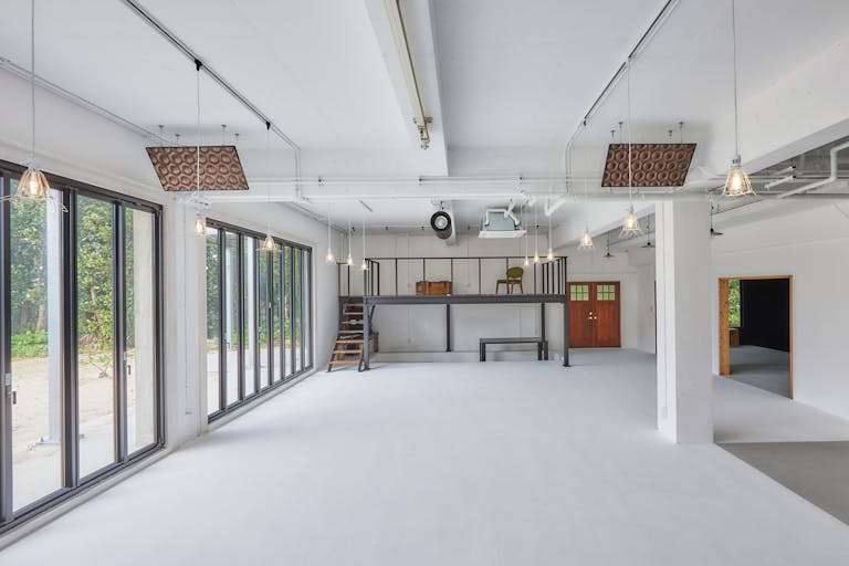 【沖縄県宮古島エリア】各種ポップアップや招待制の展示会に最適なナチュラルモダンな雰囲気が特徴的な路面スペースの画像3