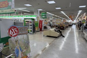 【ゆめマート 頓野】店内中央 販促プロモーションや物販のポップアップストアにおすすめな催事イベントスペース