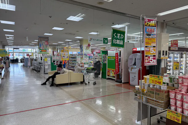 【ゆめマート 頓野】店内中央 販促プロモーションや物販のポップアップストアにおすすめな催事イベントスペースの画像2