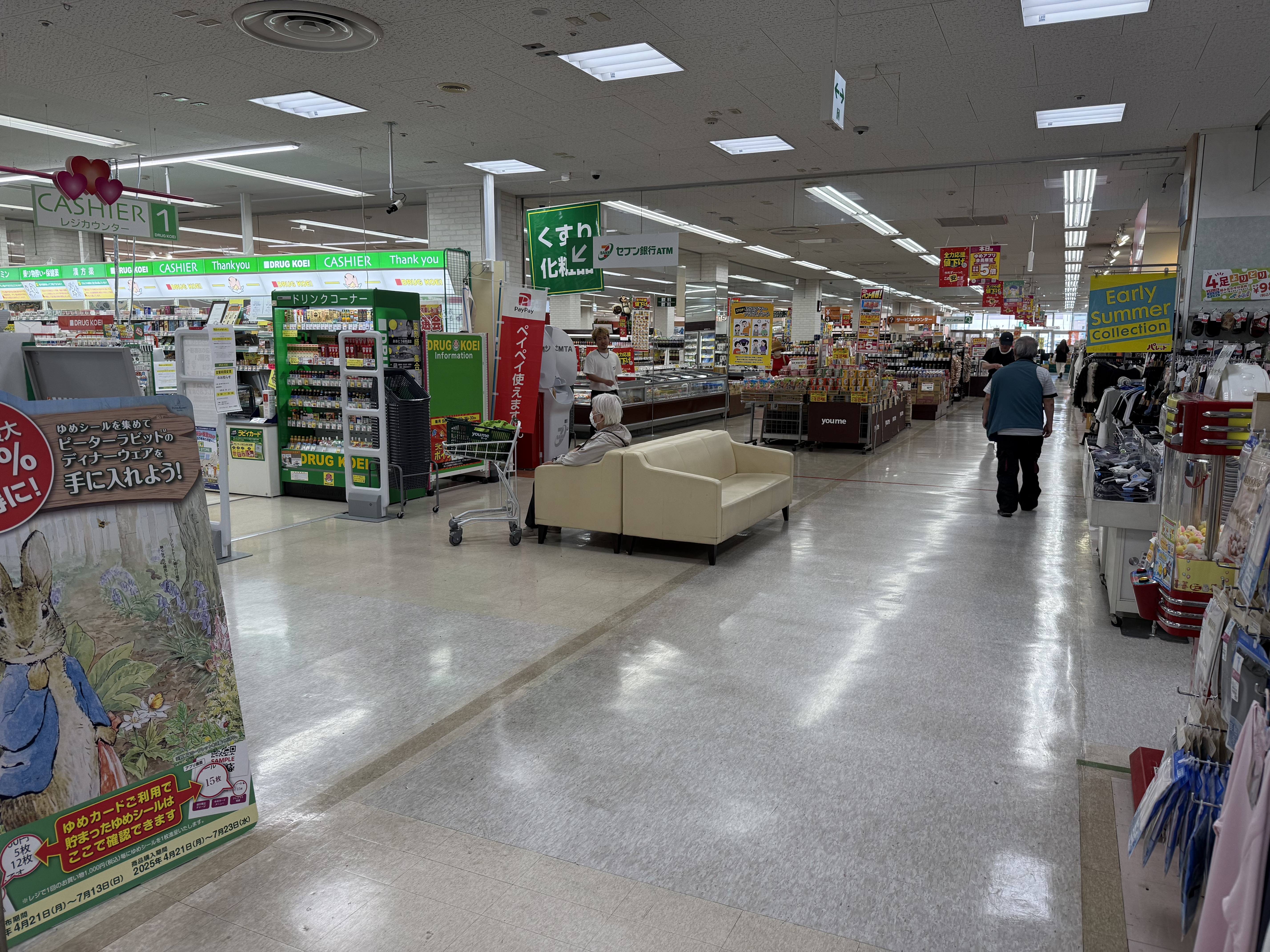 【ゆめマート 頓野】店内中央　販促プロモーションや物販のポップアップストアにおすすめな催事イベントスペース
