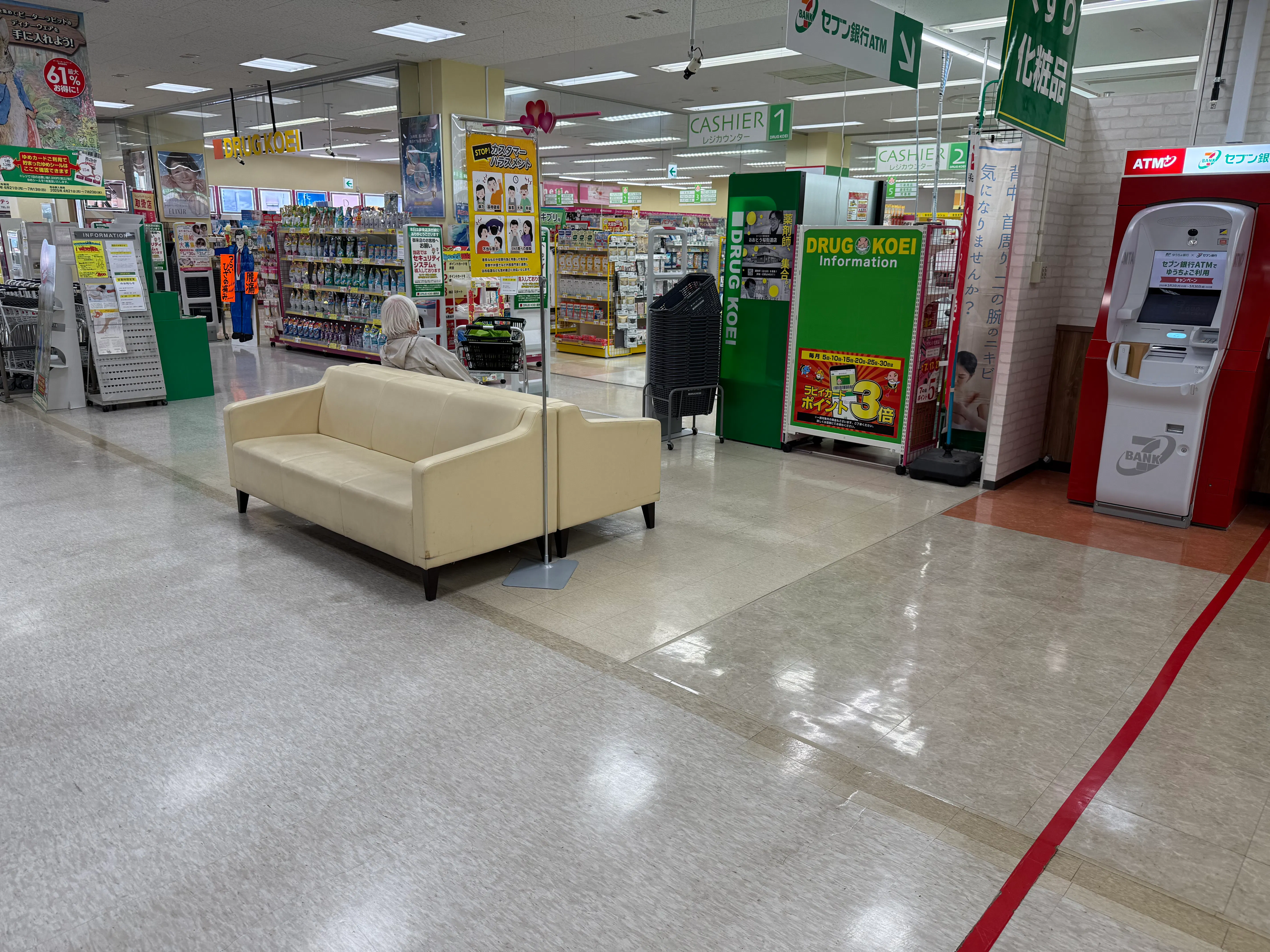 【ゆめマート 頓野】店内中央 販促プロモーションや物販のポップアップストアにおすすめな催事イベントスペース