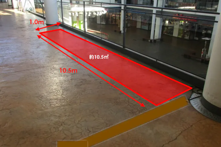 【三井アウトレットパーク 入間】2階 フードコート前 共用通路(イーストストリート側)の画像2