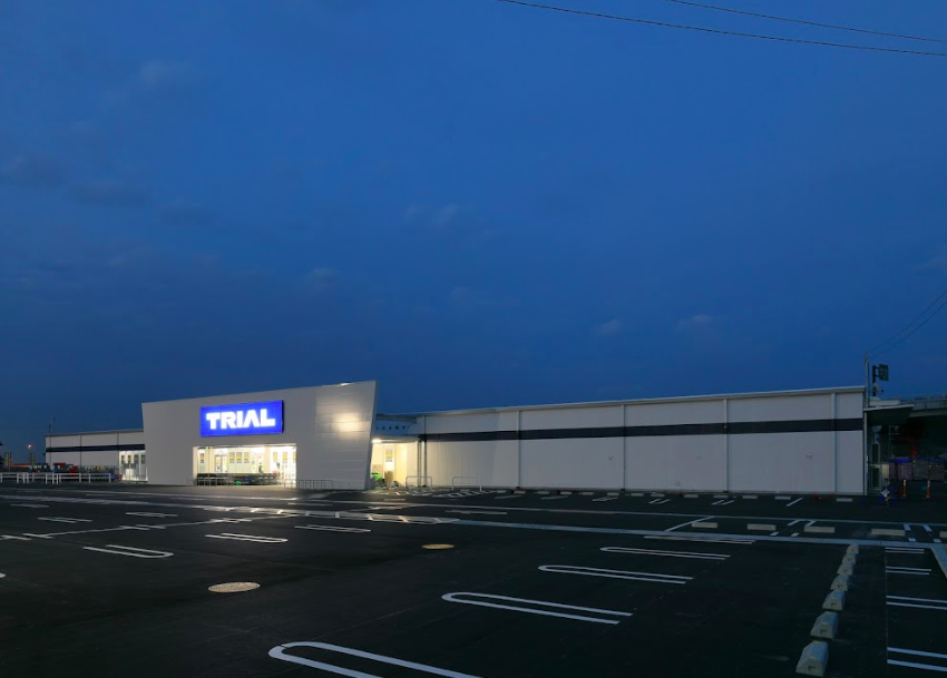 【スーパーセンタートライアル御所店】キッチンカー（調理営業）出店限定/屋外スペース